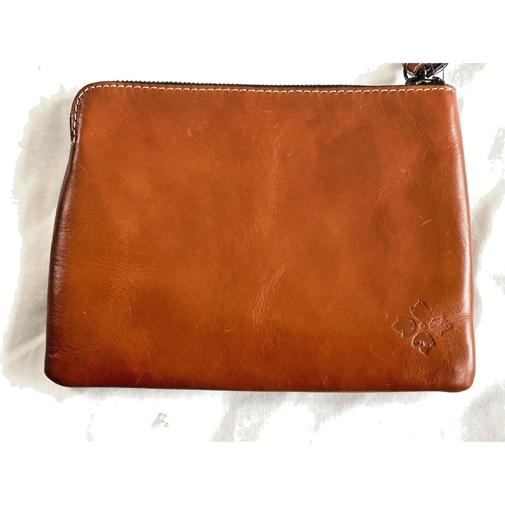 Patricia Nash Cassini Womens Clutch Wristlet Wallet Tan 9" x 7" NWT